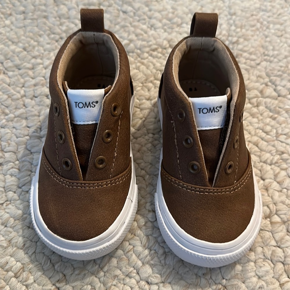 Leather Toms shoes